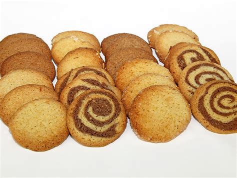 These danish butter cookies taste just like the ones in the iconic royal dansk blue tin; Danish Butter Cookies