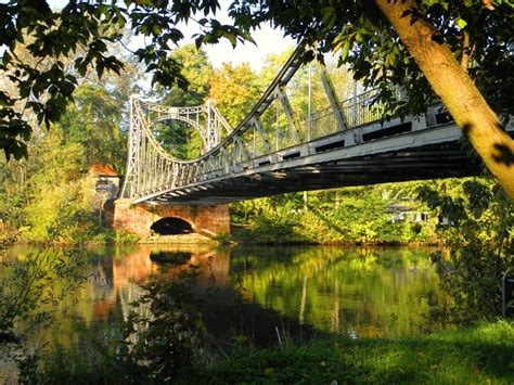 Sie möchten ein haus kaufen in halle (saale)? Die Peißnitzbrücke in Halle an der Saale (2) - Fluss ...