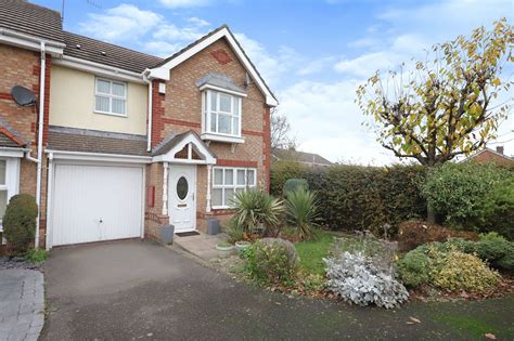 3 bed end terrace house for sale in Calver Crescent, Wednesfield