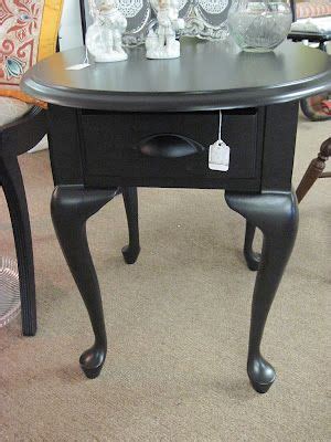 Queen anne style furniture was first developed in the 1700s. Queen Anne Side Table Redo. | Shabby chic side table ...