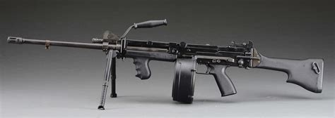 Ultimax 100轻机枪的型号结构特点 ——〖枪炮世界〗