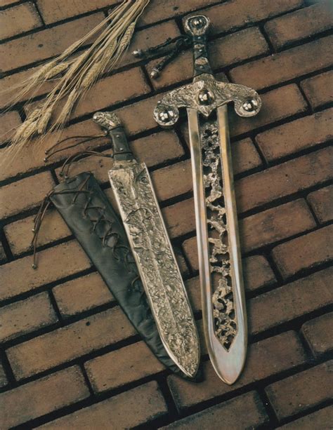 An Etruscan Gladius And Celtic Broadsword By Nverrechia On Deviantart