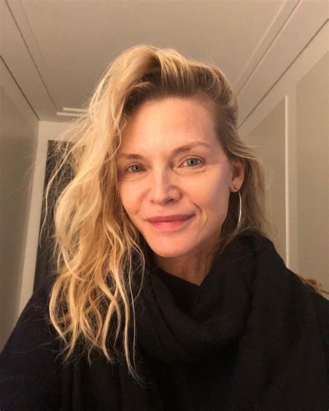 Still Stunning At 64 Michelle Pfeiffer Shares Her Views On Plastic Surgery Bright Side