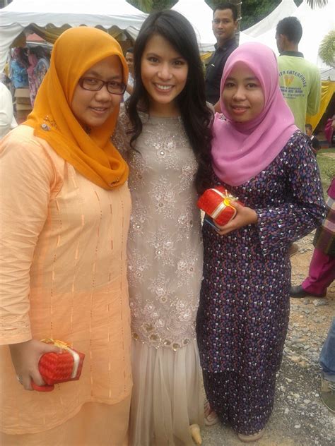 Okay, this is going to be a randomn part of this blog because i just love julia rais!! AAZ: CIK PUAN MUDA PAHANG