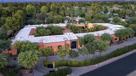 Paradise Valley Estate Originally Listed For 20m Going Up For Auction