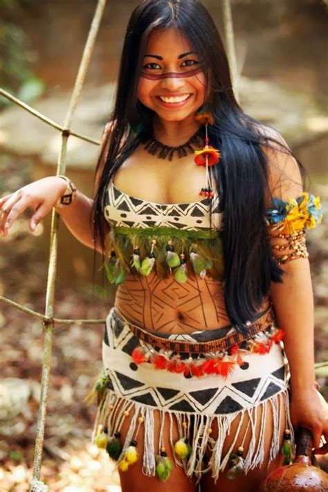 Pin De Pierre C Tromp Em Xingu Indios Brasileiros Mulheres