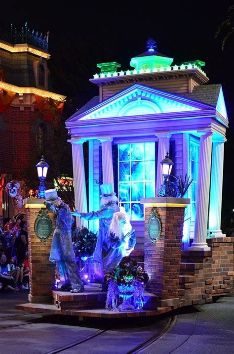 Disney Haunted Mansion Haunted Mansion Disneyland Disneyland Halloween