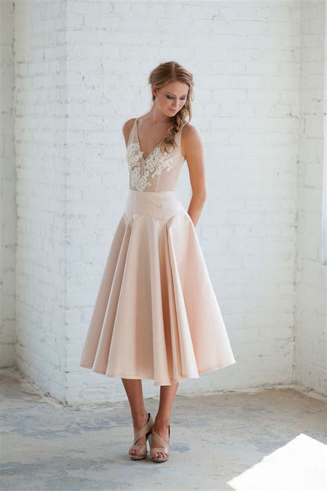 Elopement dresses for the adventurous bride. Under $1,000 Beach Wedding Dresses: 23 Romantic Wedding ...