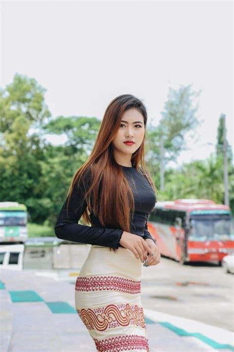 Semi Naked Hot Sexy Myanmar Model Mable Goddess In Sexy