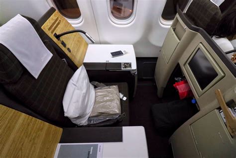 Review Swiss Airlines Business Class Airbus A330 God Save The