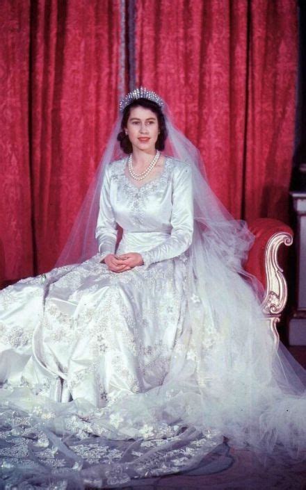 Her duchesse satin wedding dress was embroidered with jasmine and lilac blossoms embellished with crystals and more than 10,000 seed pearls. Queen Elizabeth 2. | Queen elizabeth wedding, Royal ...