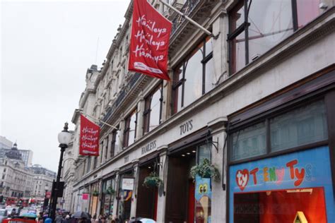 Ten Interesting Facts And Figures About Hamleys The Oldest Toy Store In The World Londontopia