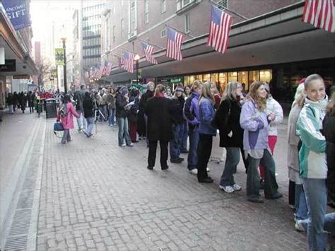 The original purpose of the basement outlet was to sell excess merchandise from the large department store above. Filene's Bridal Sale - Boston.com