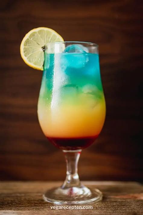 Regenboog Paradise Cocktail Met Blue Curacao En Malibu Vega Recepten