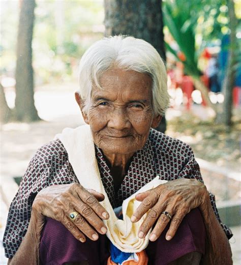 Old Lady In The Temple Smithsonian Photo Contest Smithsonian Magazine