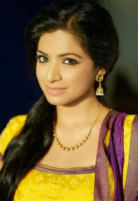 Kerala Cute Girls Photos For Facebook Profile Post