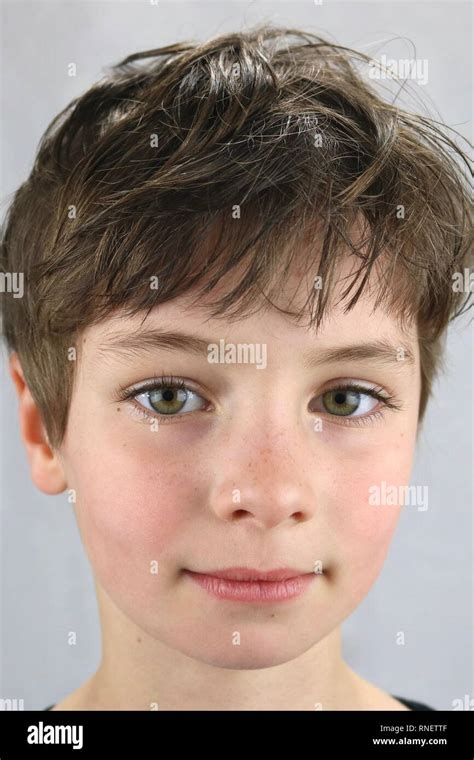 Boy With Green Eyes Portrait Hi Res Stock Photography And Images Alamy