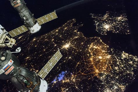Real Pictures Of Earth From Space At Night