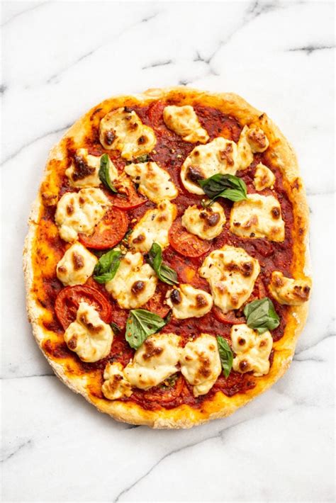 Vegan Margherita Pizza With Cashew Mozzarella Vegan Richa
