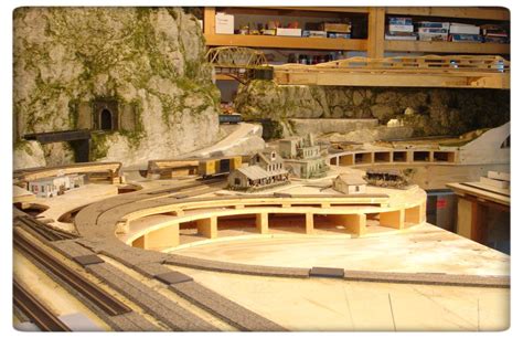 Build Custom Model Railroad Model Scenery And Structure