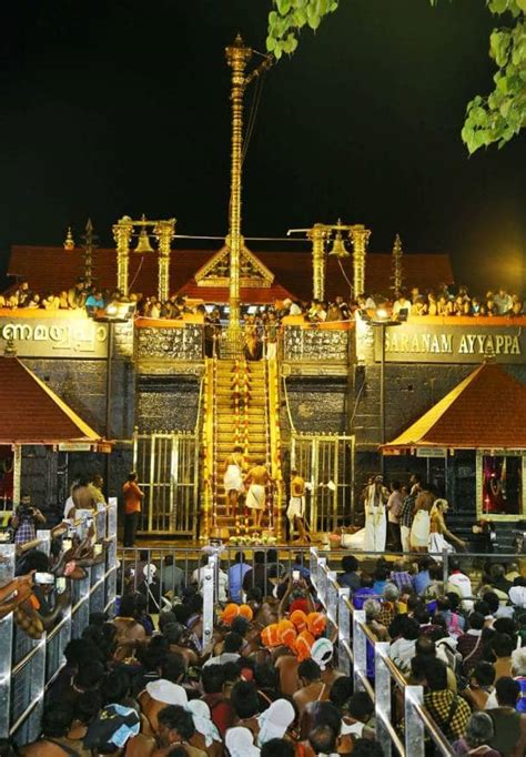 Pilgrims Throng Sabarimala Temple Offer Prayers India News Newsthe Indian Express