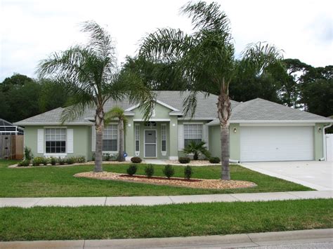 Even though paint sealants have numerous benefits, they will never surpass a premium carnauba car wax for shine and warmth. Cocoa, FL Exterior House Painting Project by: Peck Painting