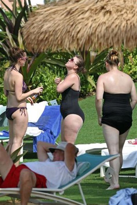 Kelly Clarkson Bikini Candids In Kauai Hawai Gotceleb