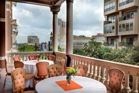 Featuring top bridal brands and the latest fashion jewelry! 5 Most Romantic Restaurants in the Austin Area | Romantic restaurant, Places to go, Outside ...