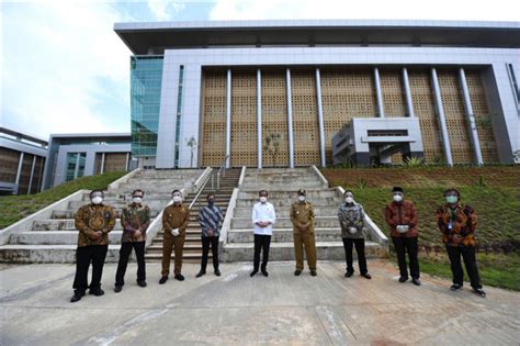 Jokowi Resmikan Kampus Baru Untirta Sindangsari