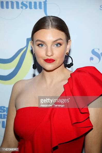 Olivia Brower Attends The 2019 Sports Illustrated Swimsuit Runway