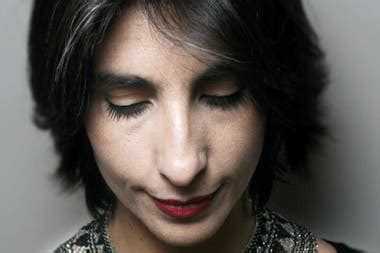 Carolina peleritti fue la invitada del lunes por la noche a los mammones (américa) en donde repasó gran parte de su carrera que ahora dio un vuelco a la música. Carolina Peleritti habla de su ex pareja, Luis Spinetta ...