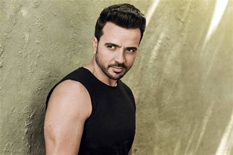 Luis Fonsi Songs Despacito Net Worth Wife Age Instagram Height