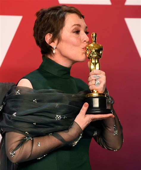 Olivia Colmans Oscar Speech In Full Watch Her Best Actress Acceptance