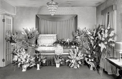 Top 10 New Funeral Trends Funeral Photography Funeral Photos Shorpy
