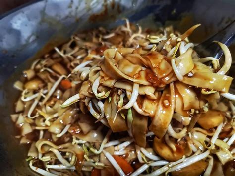 This is the most requested recipe on nyonya cooking. Resepi Kuey Teow Goreng Sedap - Resepi Seminit
