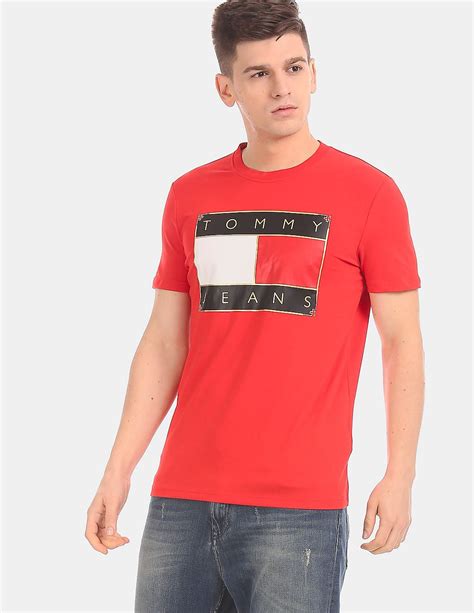 buy tommy hilfiger men red slim fit brand logo t shirt