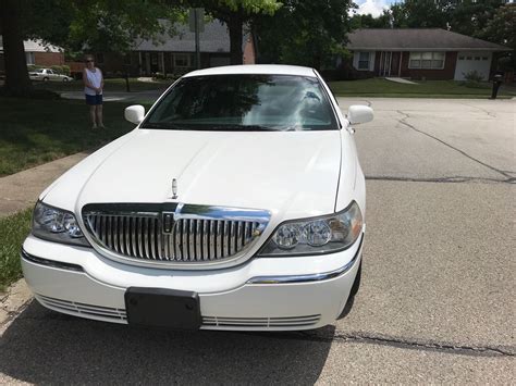 Lincoln Town Car Used For Sale By Owner Car Sale And Rentals