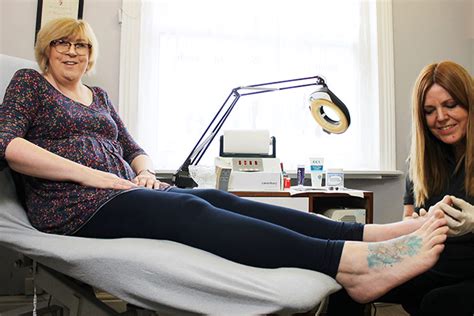 Woman With Worlds Biggest Female Feet Gets Her Custom Made Size 15