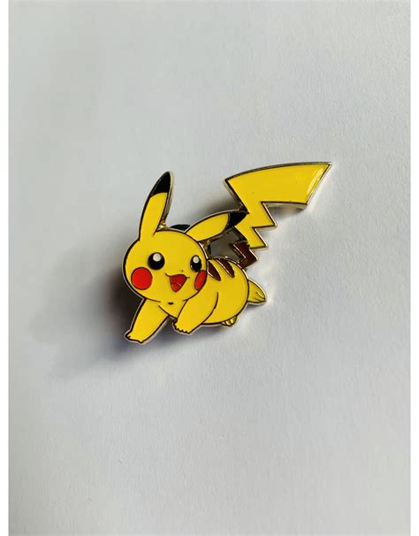 Pikachu Pin Legendarycardseu