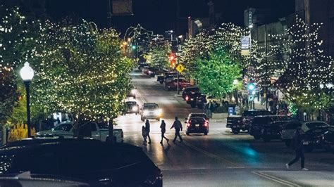 Downtown Lawrence Ks Christmas Lights J Griffin World