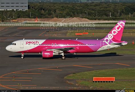 Ja816p Peach Aviation Airbus A320 At New Chitose Photo Id 614972