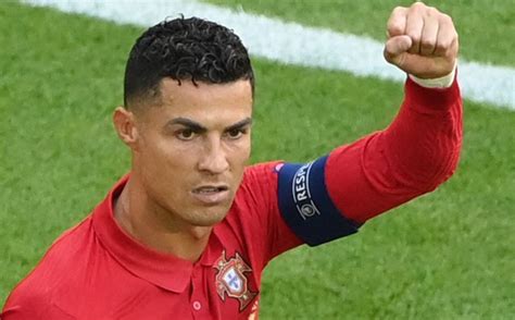 El equipo germano se jugaba la vida ante la campeona portugal, con un cristiano ronaldo afilado. CR7 le marcó a Alemania e igualó a Klose en goles de Euro ...