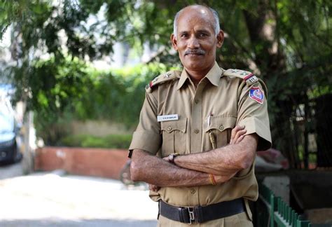 A Delhi Police Sub Inspector Who Has Made A World Record In Calligraphy