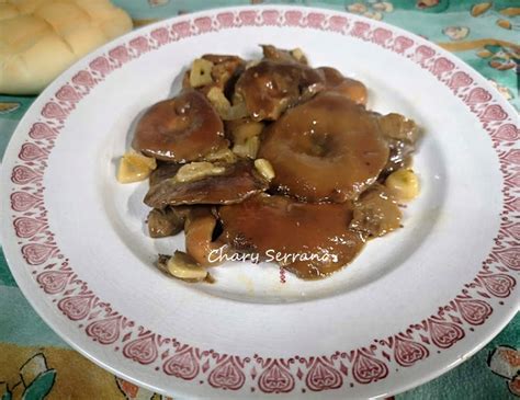 Los níscalos o rovellones son unas setas muy apreciadas que podemos preparar de una manera fácil con ajo y perejil. Níscalos al ajillo - Mi cocina y otras cosas - Chary Serrano