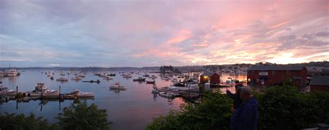 10 Prettiest Coastal Towns In Maine Yankee Magazine Maine Travel