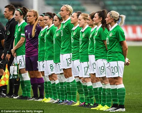 Republic Of Ireland Womens Team Resolve Dispute With Fai Daily Mail