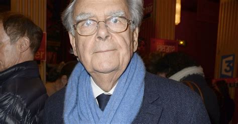 Bernard pivot et sa fille cécile pivot publient lire ! aux éditions flammarion où ils partagent et confrontent leur amour de la lecture, entre le professionnel et la grande lectrice. Exclusif - Bernard Pivot - People à la générale de la pièce A torts et à raison au théâtre ...