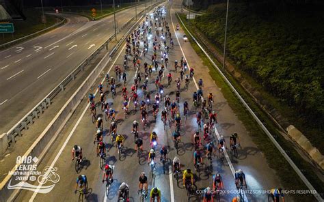 First night cycling event at the fully lighted up closed lekas. GoSportz