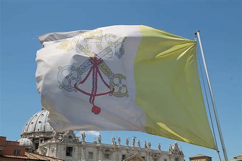 Wikipedia Had The Wrong Vatican City Flag For Years Now Incorrect Flags Are Everywhere