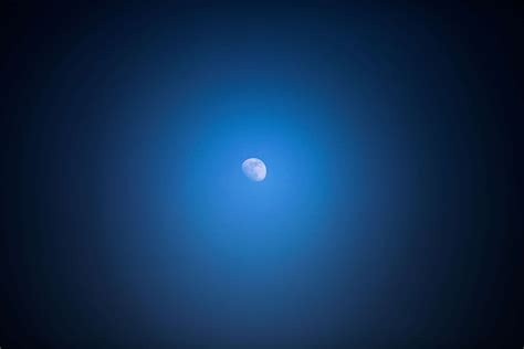 3840x2880 Blue Half Moon Moon Sky 4k Wallpaper Coolwallpapersme
